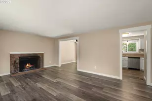 18340 Chris Ct, Gladstone, OR 97027 - Photo 9
