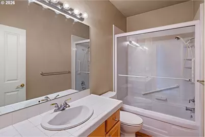 240 Magnolia Dr, Creswell, OR 97426 - Photo 37