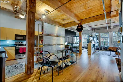 725 NW Flanders St #204, Portland, OR 97209 - Photo 5