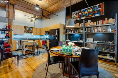 725 NW Flanders St #204, Portland, OR 97209 - Photo 3