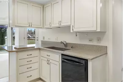 15719 SE 23rd St #116, Vancouver, WA 98683 - Photo 7