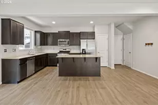 17121 SE Cuyahoga Way, Happy Valley, OR 97086 - Photo 9
