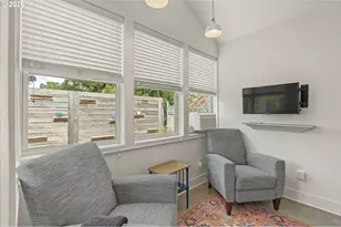 6626 SE 85th Ave, Portland, OR 97266 - Photo 27