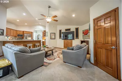 2193 13th St, Florence, OR 97439 - Photo 27