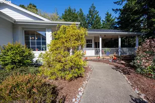 2193 13th St, Florence, OR 97439 - Photo 3