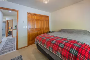 2193 13th St, Florence, OR 97439 - Photo 43