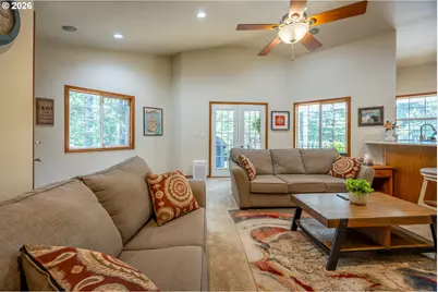 2193 13th St, Florence, OR 97439 - Photo 25