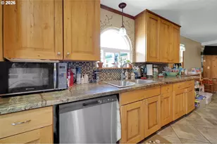 26257 Old Holley Rd, Sweet Home, OR 97386 - Photo 29