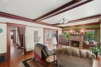 906 SE 1st St, McMinnville, OR 97128 - Photo 5