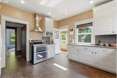 906 SE 1st St, McMinnville, OR 97128 - Photo 13