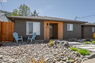 2767 W Langenberg Ave, Roseburg, OR 97471 - Photo 5