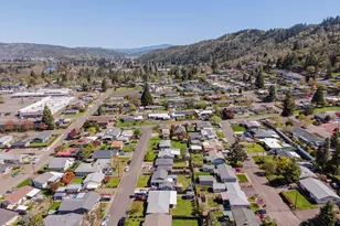 2767 W Langenberg Ave, Roseburg, OR 97471 - Photo 45