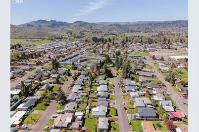 2767 W Langenberg Ave, Roseburg, OR 97471 - Photo 47