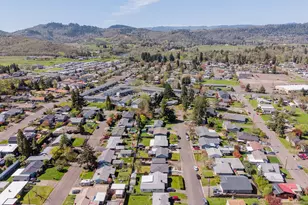 2767 W Langenberg Ave, Roseburg, OR 97471 - Photo 47