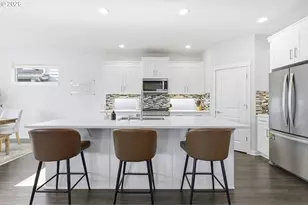 7234 SW Bay Ln, Wilsonville, OR 97070 - Photo 9