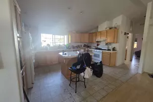 239 W K St, Springfield, OR 97477 - Photo 15