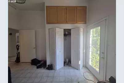 239 W K St, Springfield, OR 97477 - Photo 19