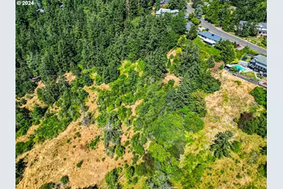 E 38th Ave, Eugene, OR 97405 - Photo 9