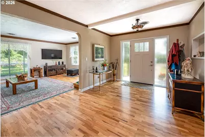 8275 Thurston Rd, Springfield, OR 97478 - Photo 5