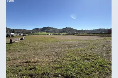 7841 Old Highway 99, Roseburg, OR 97470 - Photo 5