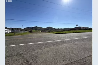 7841 Old Highway 99, Roseburg, OR 97470 - Photo 3
