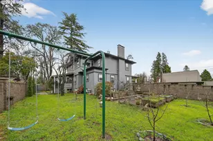 211 S 3rd St, Cottage Grove, OR 97424 - Photo 31