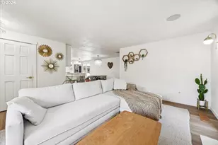 6642 N Delaware Ave, Portland, OR 97217 - Photo 9