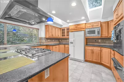 6630 SW Ventura Dr, Tigard, OR 97223 - Photo 9