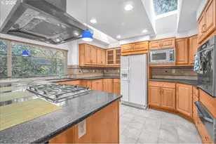 6630 SW Ventura Dr, Tigard, OR 97223 - Photo 9