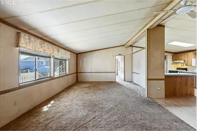 871 SE Meadowood Dr, Winston, OR 97496 - Photo 13