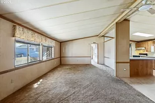 871 SE Meadowood Dr, Winston, OR 97496 - Photo 13