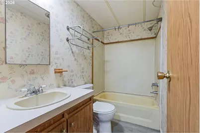 871 SE Meadowood Dr, Winston, OR 97496 - Photo 33