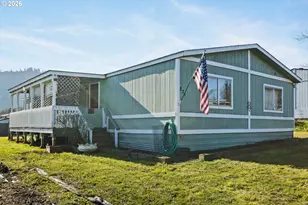 871 SE Meadowood Dr, Winston, OR 97496 - Photo 1