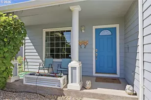 1924 W 10th Ave, Junction City, OR 97448 - Photo 3
