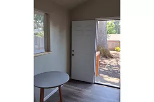 1055 Columbia Ave, Gladstone, OR 97027 - Photo 17