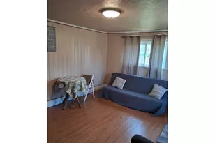 1055 Columbia Ave, Gladstone, OR 97027 - Photo 9