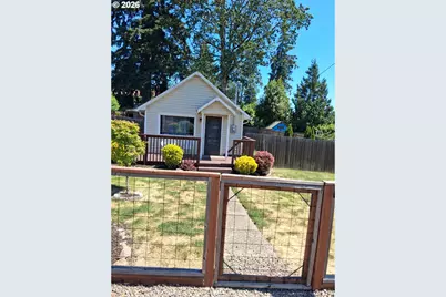 1055 Columbia Ave, Gladstone, OR 97027 - Photo 7