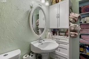 2333 24th St, Florence, OR 97439 - Photo 27