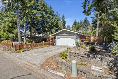 2333 24th St, Florence, OR 97439 - Photo 5