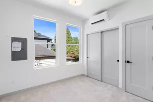 2069 SE Harold St, Portland, OR 97202 - Photo 13