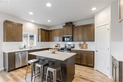 1518 NW Tracy St, McMinnville, OR 97128 - Photo 9