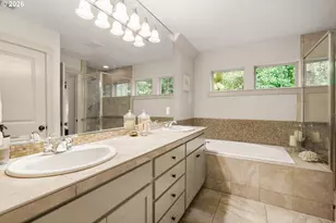 5077 W Sunset Dr, Lake Oswego, OR 97035 - Photo 27