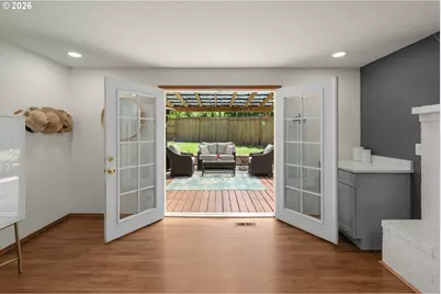 10366 SW Porter St, Portland, OR 97225 - Photo 11