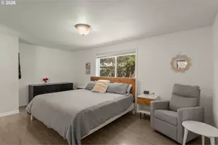 10366 SW Porter St, Portland, OR 97225 - Photo 13