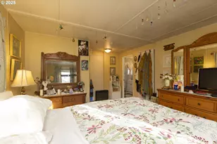 11526 SW Royal Villa Dr, Portland, OR 97224 - Photo 21