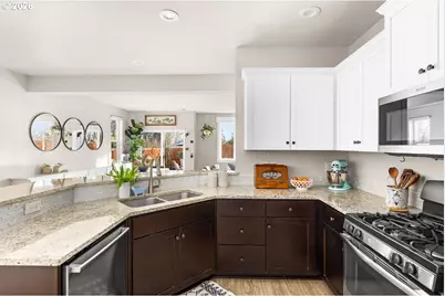 13882 SE Taralon Dr, Happy Valley, OR 97015 - Photo 15