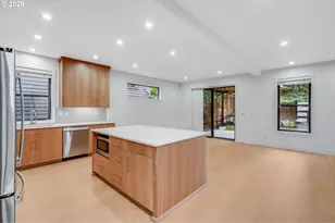 10682 SW Berkshire St, Portland, OR 97225 - Photo 7