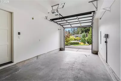 10682 SW Berkshire St, Portland, OR 97225 - Photo 31