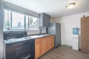 3250 Abrams Ave NE, Salem, OR 97301 - Photo 9