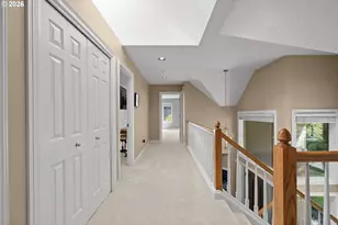 17485 Brookhurst Dr, Lake Oswego, OR 97034 - Photo 23